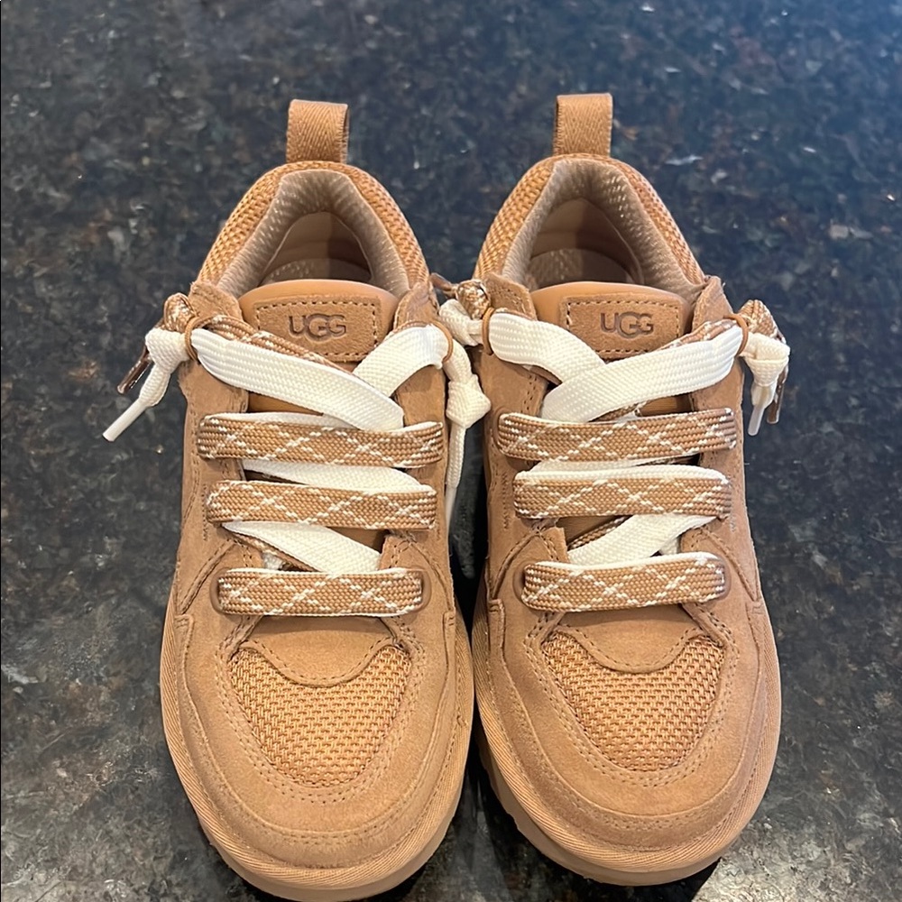 UGG Lo Lowmel Tan Sneakers with White Laces